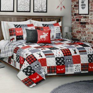 Brand New Forest Patchwork Reversible 3-Piece Quilt Set - KING Size